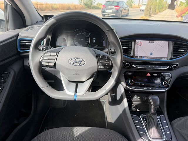 HYUNDAI IONIQ COMFORT 1.6 HEV AUTO SPANISH LHD IN SPAIN 60000 MILES SUPERB 2017